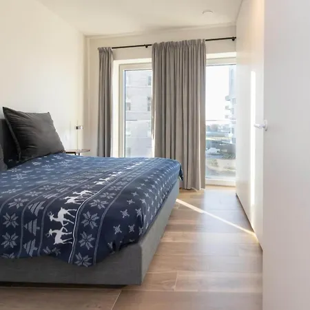 Stylish With Terrace In Bredene Апартаменты