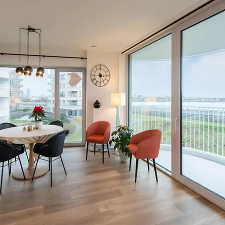 Апартаменти Stylish With Terrace In Bredene Остенде