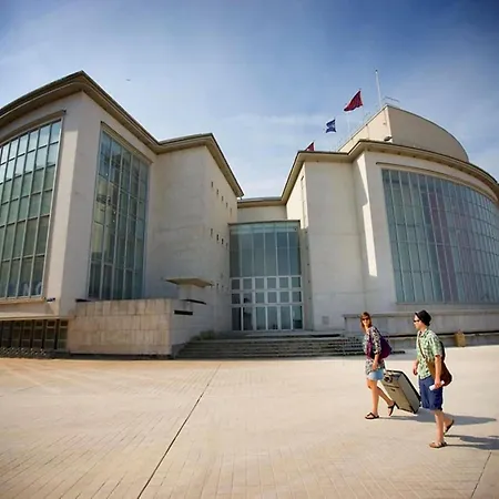 Апартаменты Stylish With Terrace In Bredene *